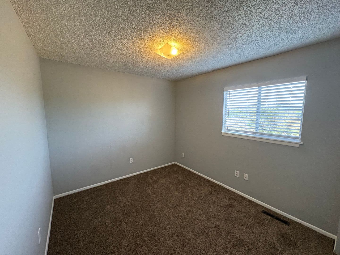 Fort Collins Apartment: 405 Loma Linda Drive
