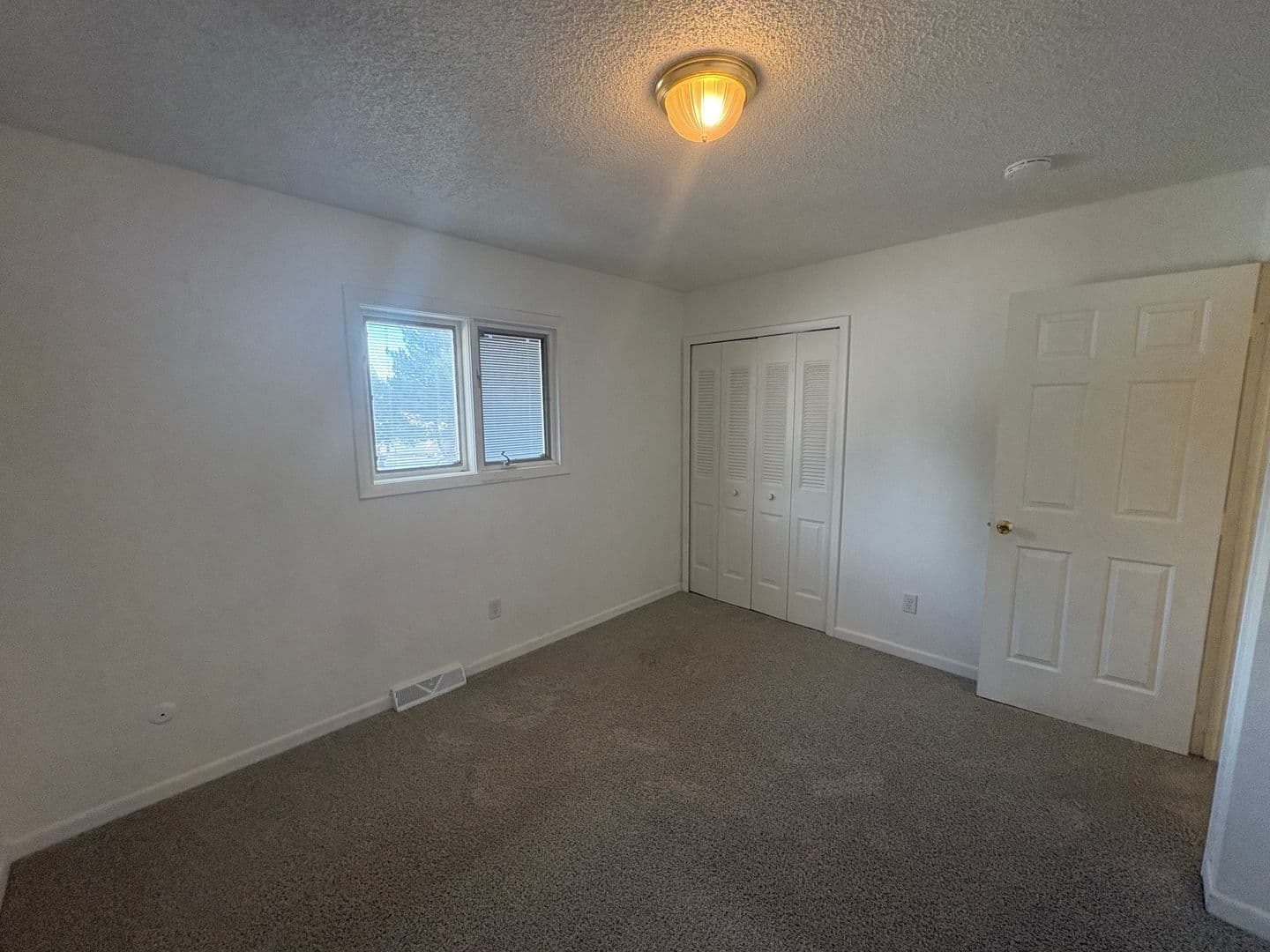 Greeley House: 939 49th Avenue Place