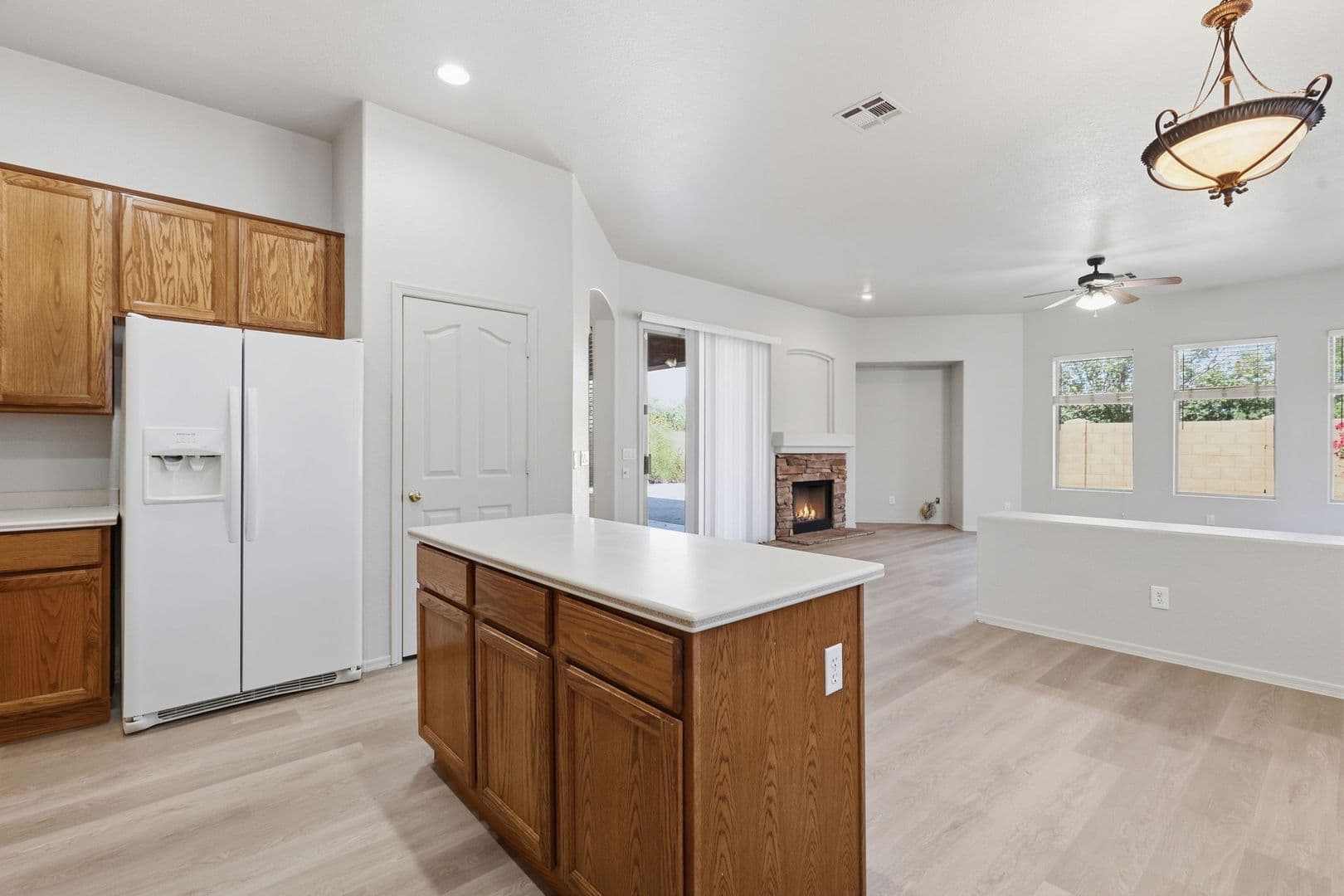 Gilbert House: 526 E Sheffield Ave