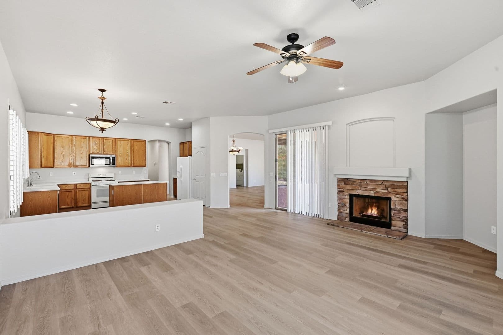 Gilbert House: 526 E Sheffield Ave