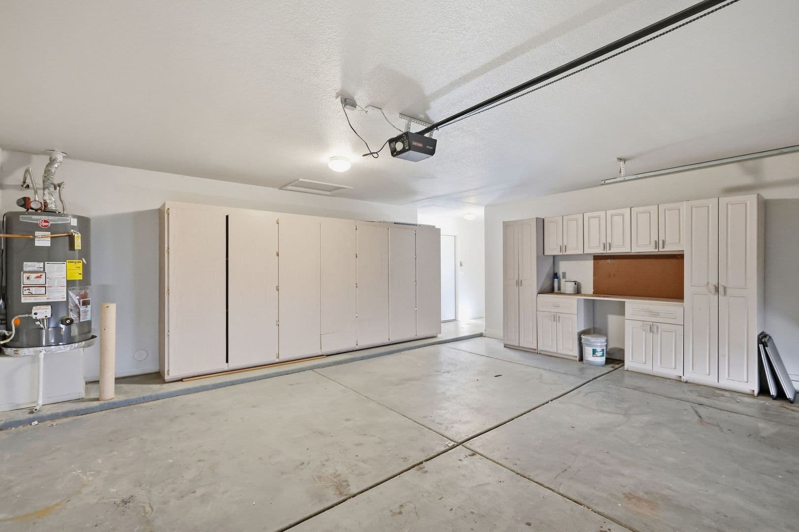 Gilbert House: 526 E Sheffield Ave