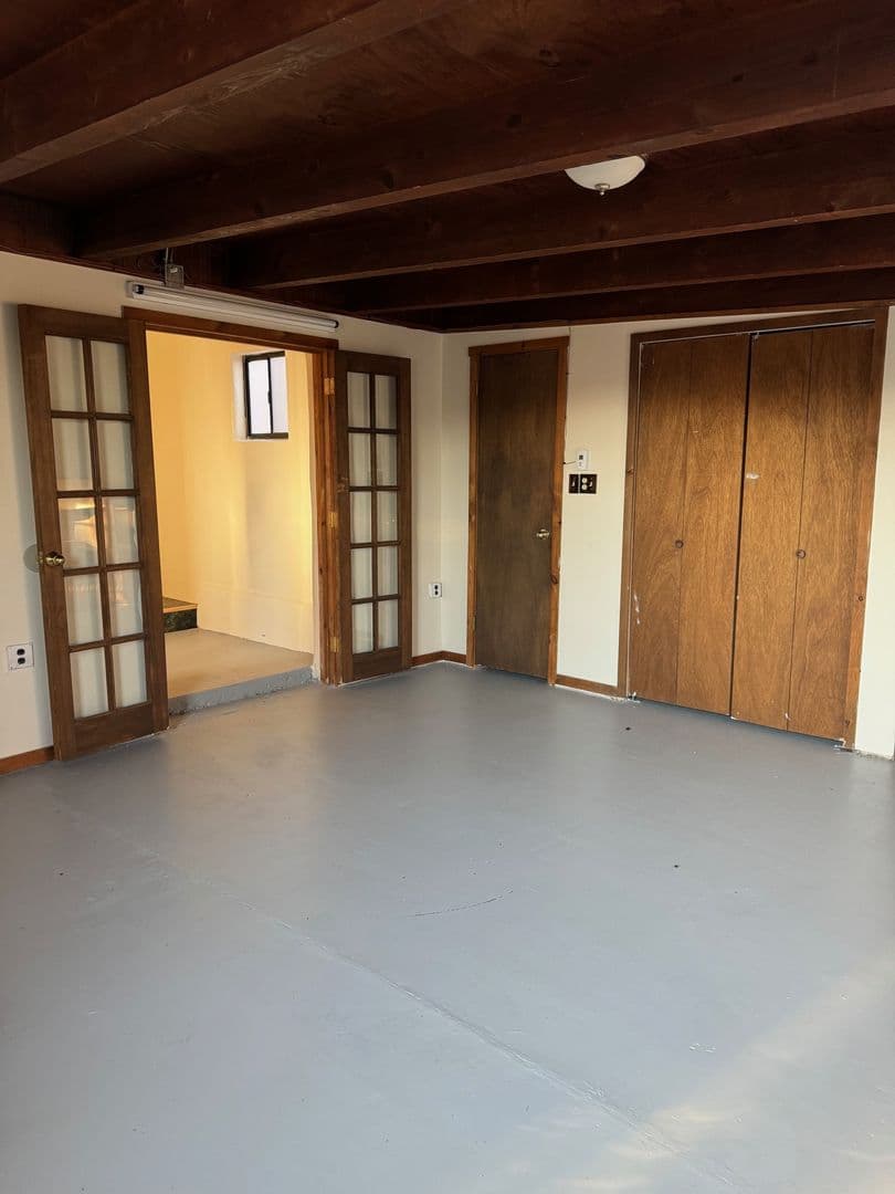 Santa Fe Apartment: 2210 W. Alameda