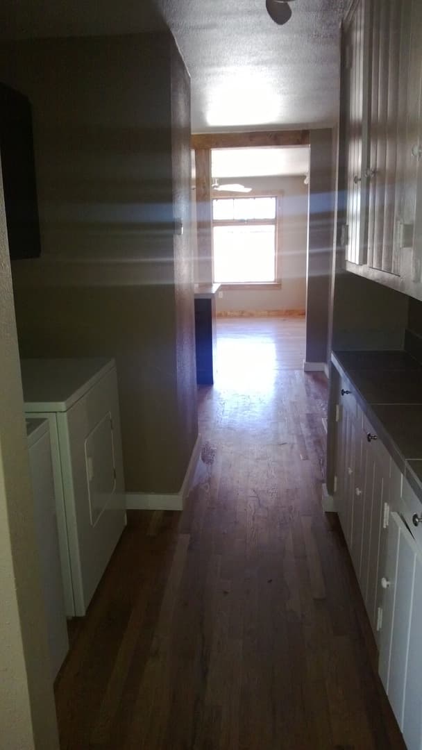 Santa Fe House: 421 1/2 E Coronado Road