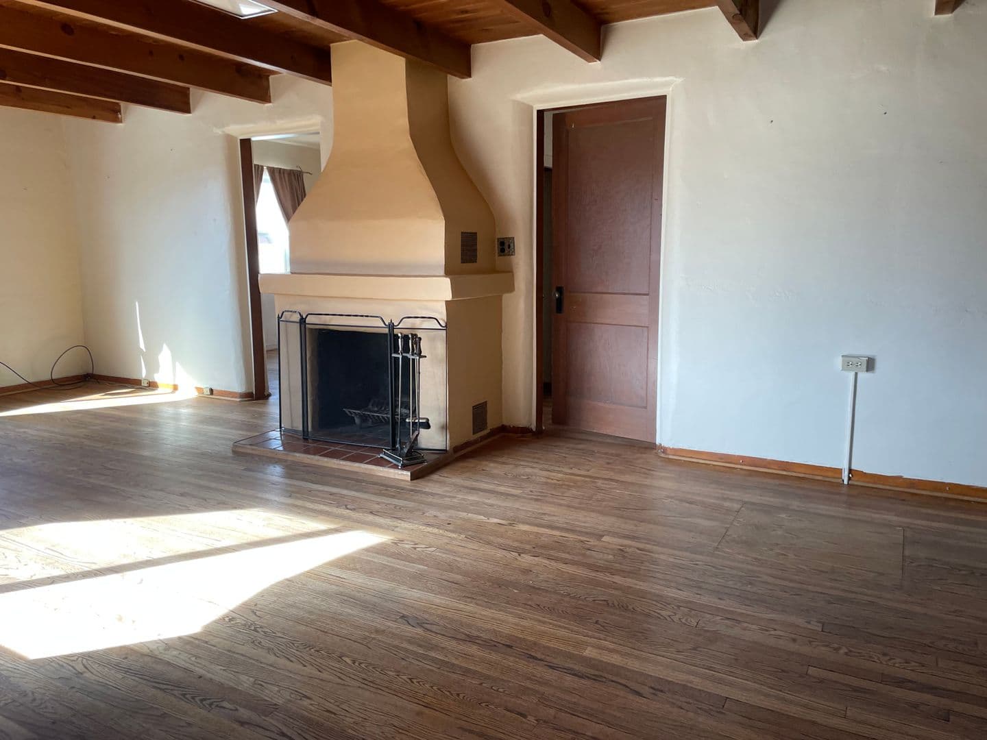 Santa Fe Apartment: 2210 W. Alameda