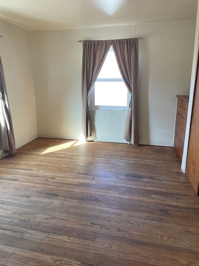 Santa Fe Apartment: 2210 W. Alameda