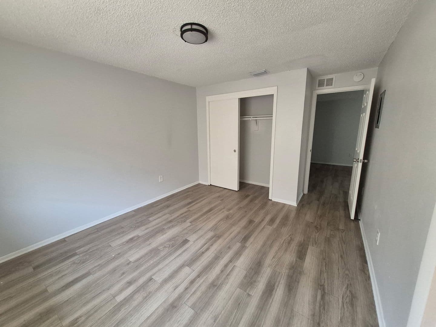 Tampa Apartment: 3712 W Cass St