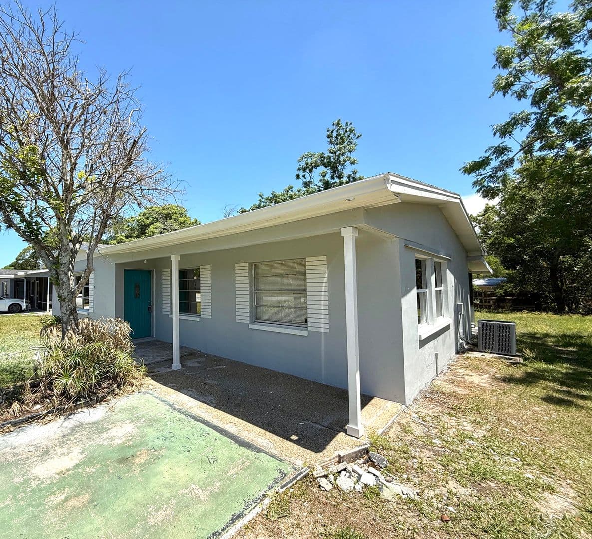 Beverly Hills House: 31 S. Barbour St.