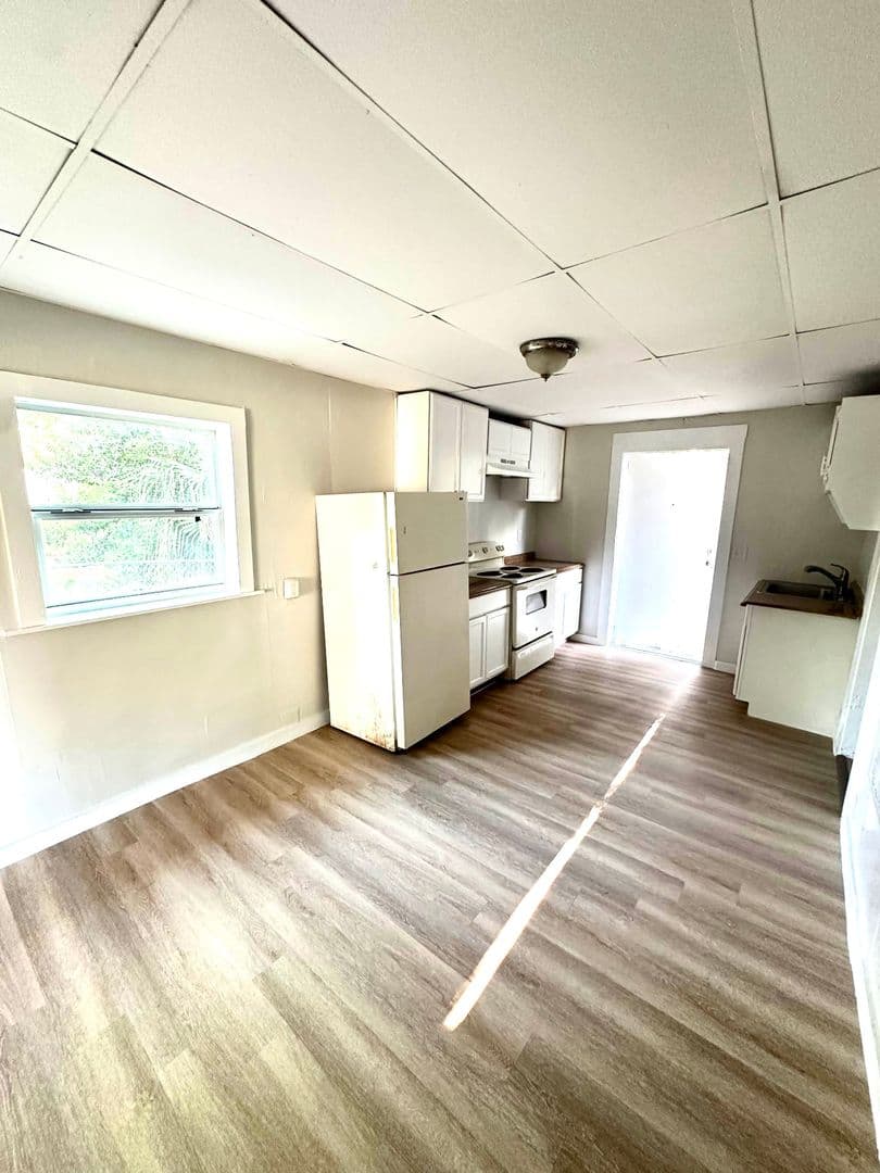 Clearwater Apartment: 404 Pennsylvania Ave