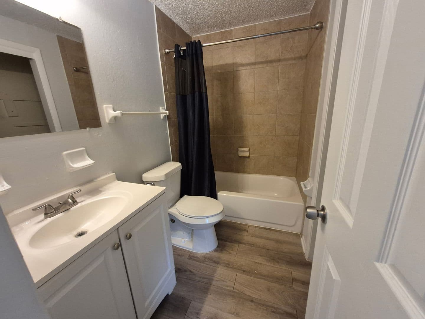 Tampa Apartment: 3712 W Cass St