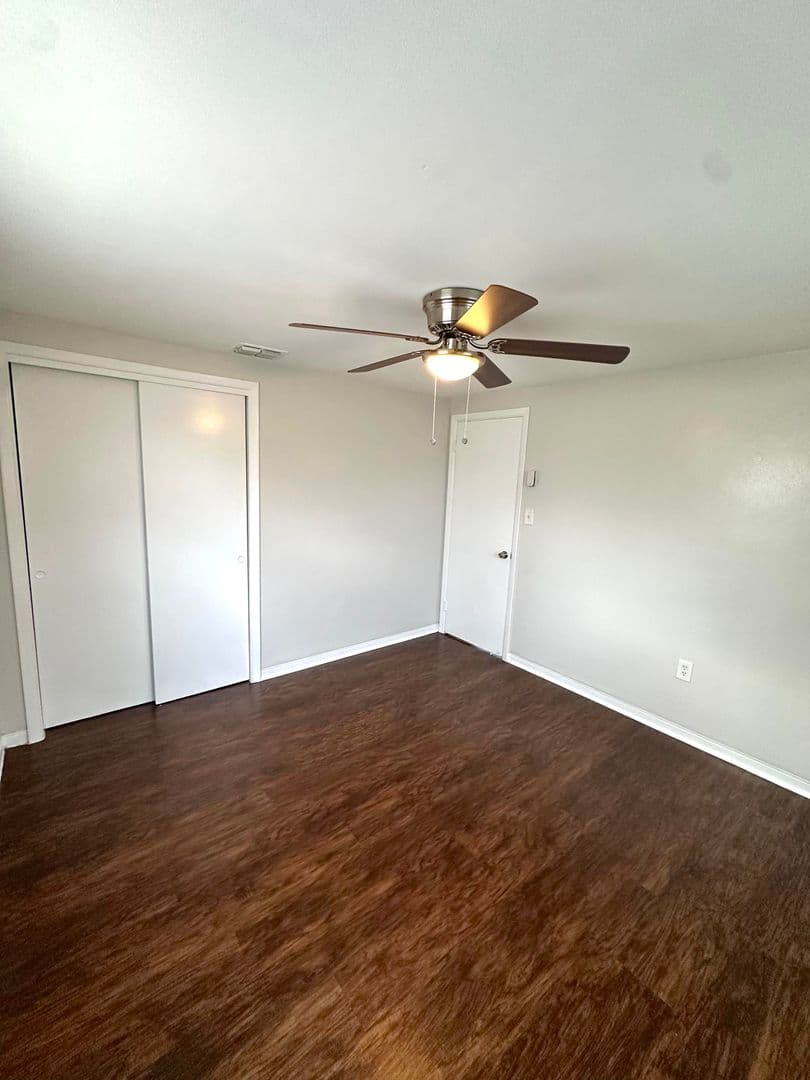 Holiday House: 2151 Dixie Garden Loop