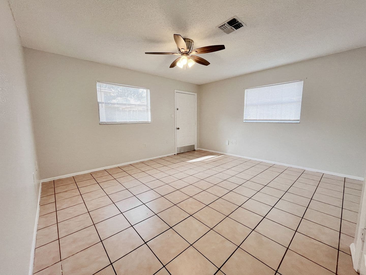 Holiday House: 5723 Silver Spur Drive