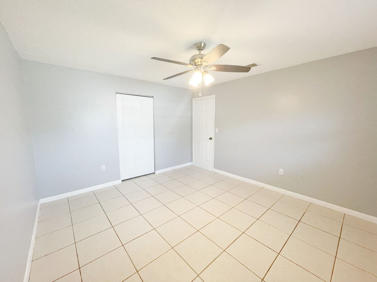 Holiday House: 1551 Swordbill Drive