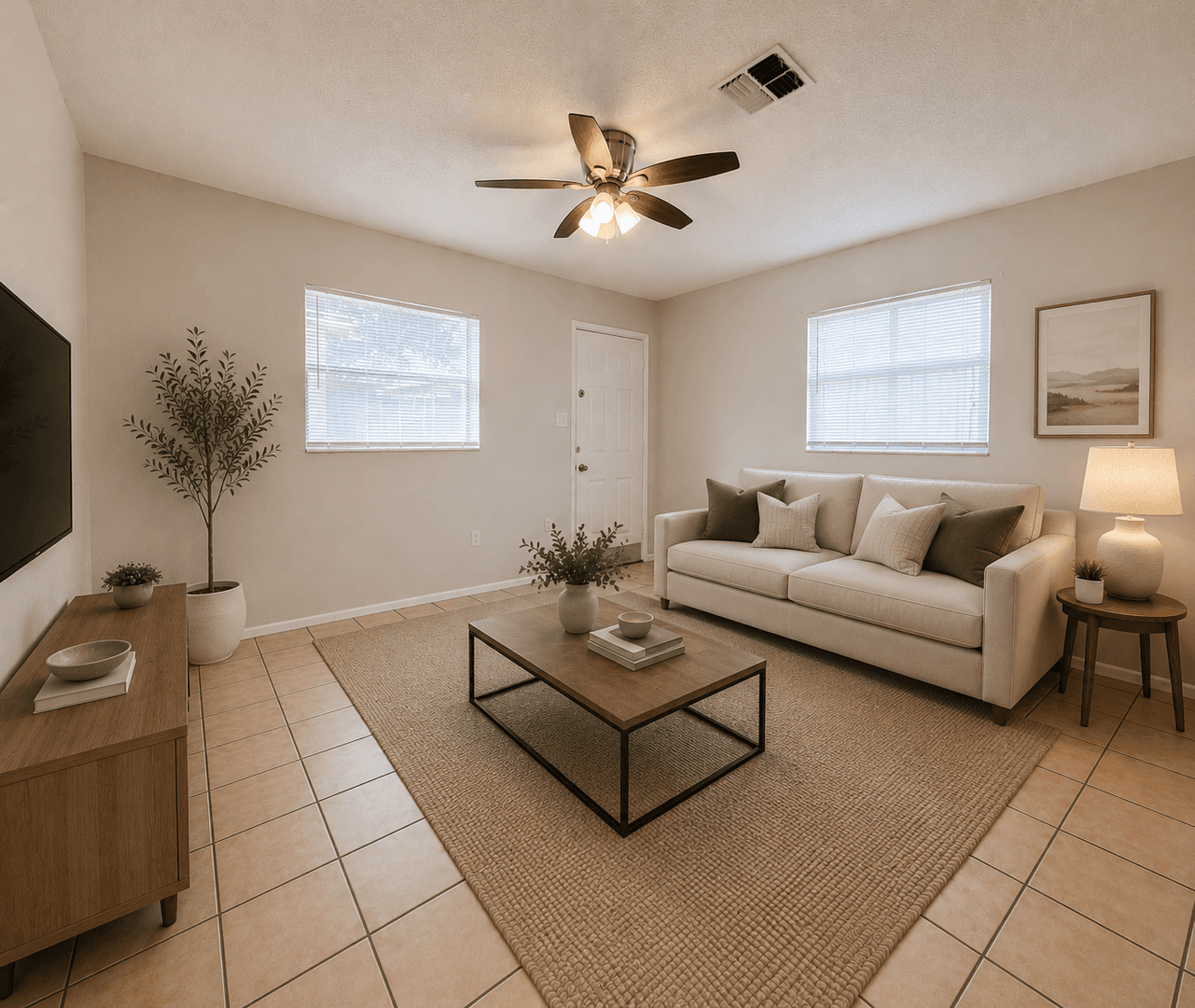 Holiday House: 5723 Silver Spur Drive