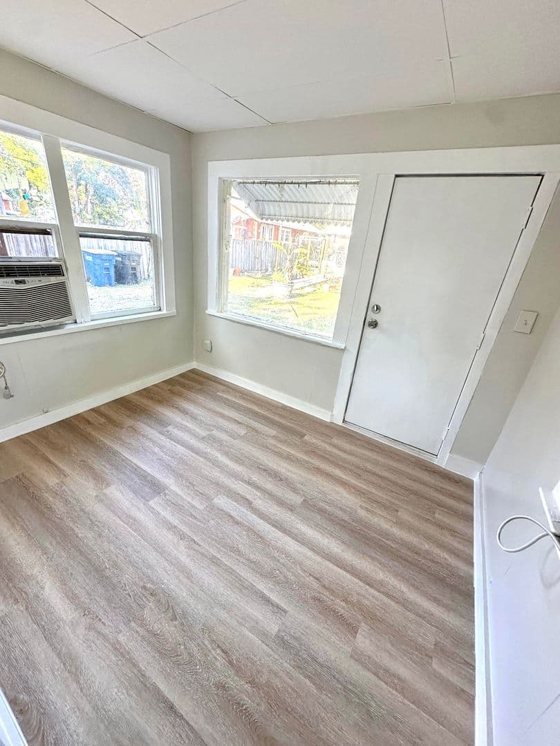 Clearwater Apartment: 404 Pennsylvania Ave
