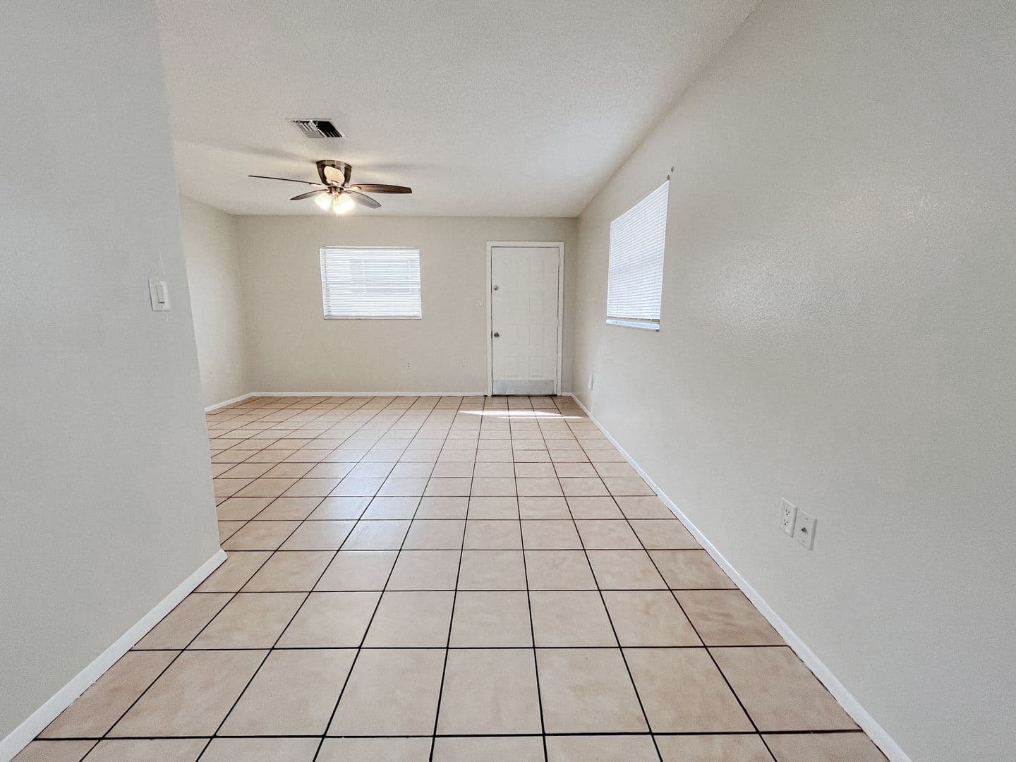 Holiday House: 5723 Silver Spur Drive
