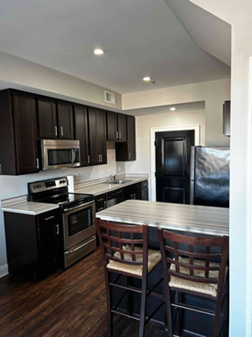 Scranton Apartment: 970 Ridge Avenue