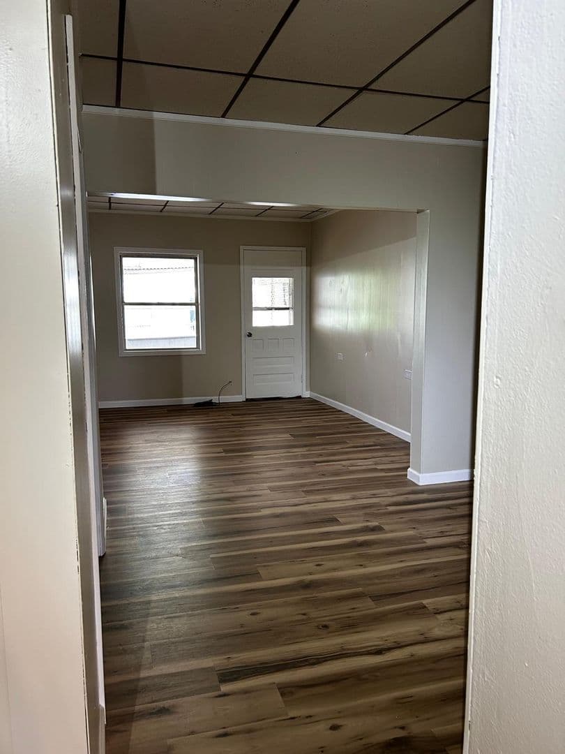 Vandling Apartment: 572-574 Main Street