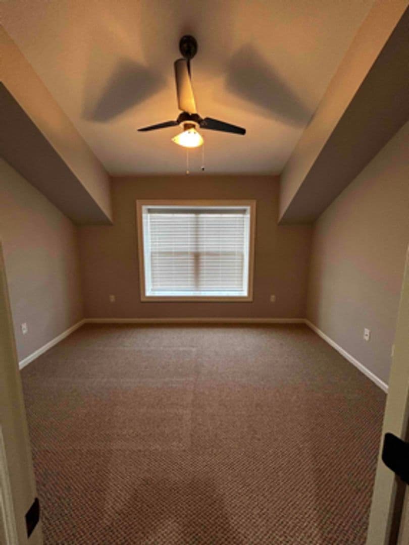 Scranton Apartment: 970 Ridge Avenue