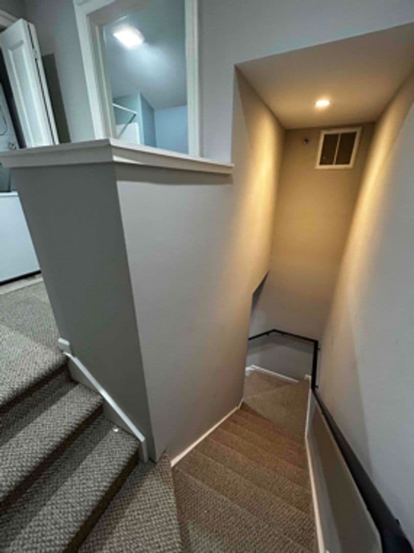 Scranton Apartment: 970 Ridge Avenue