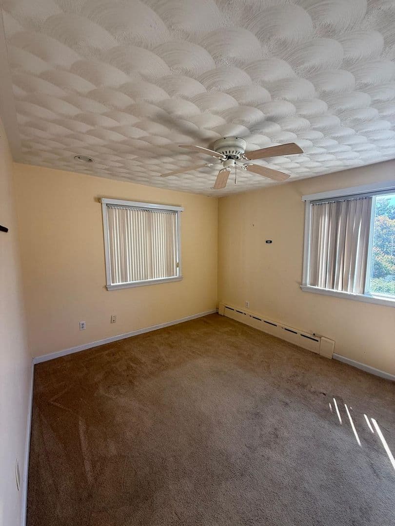 Dunmore House: 1420 College Avenue