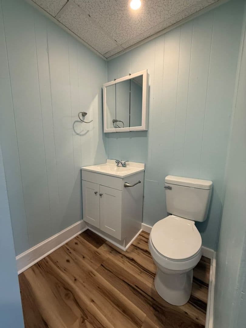 Olyphant Apartment: 305 Jackson Street