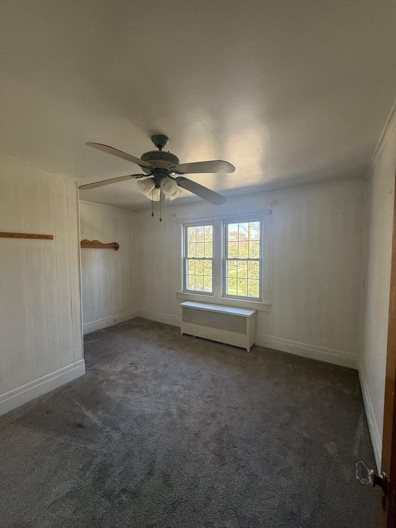 Dunmore House: 1420 College Avenue