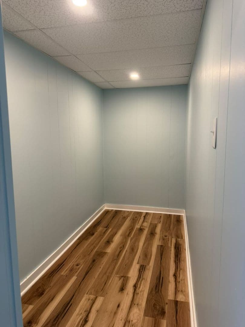 Olyphant Apartment: 305 Jackson Street