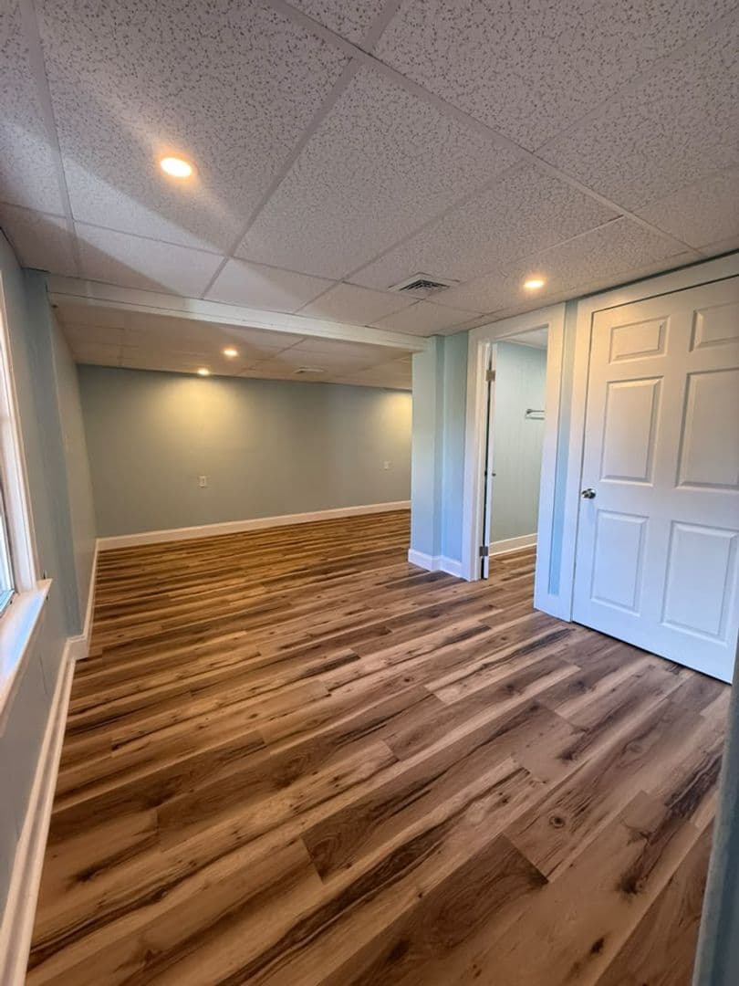 Olyphant Apartment: 305 Jackson Street