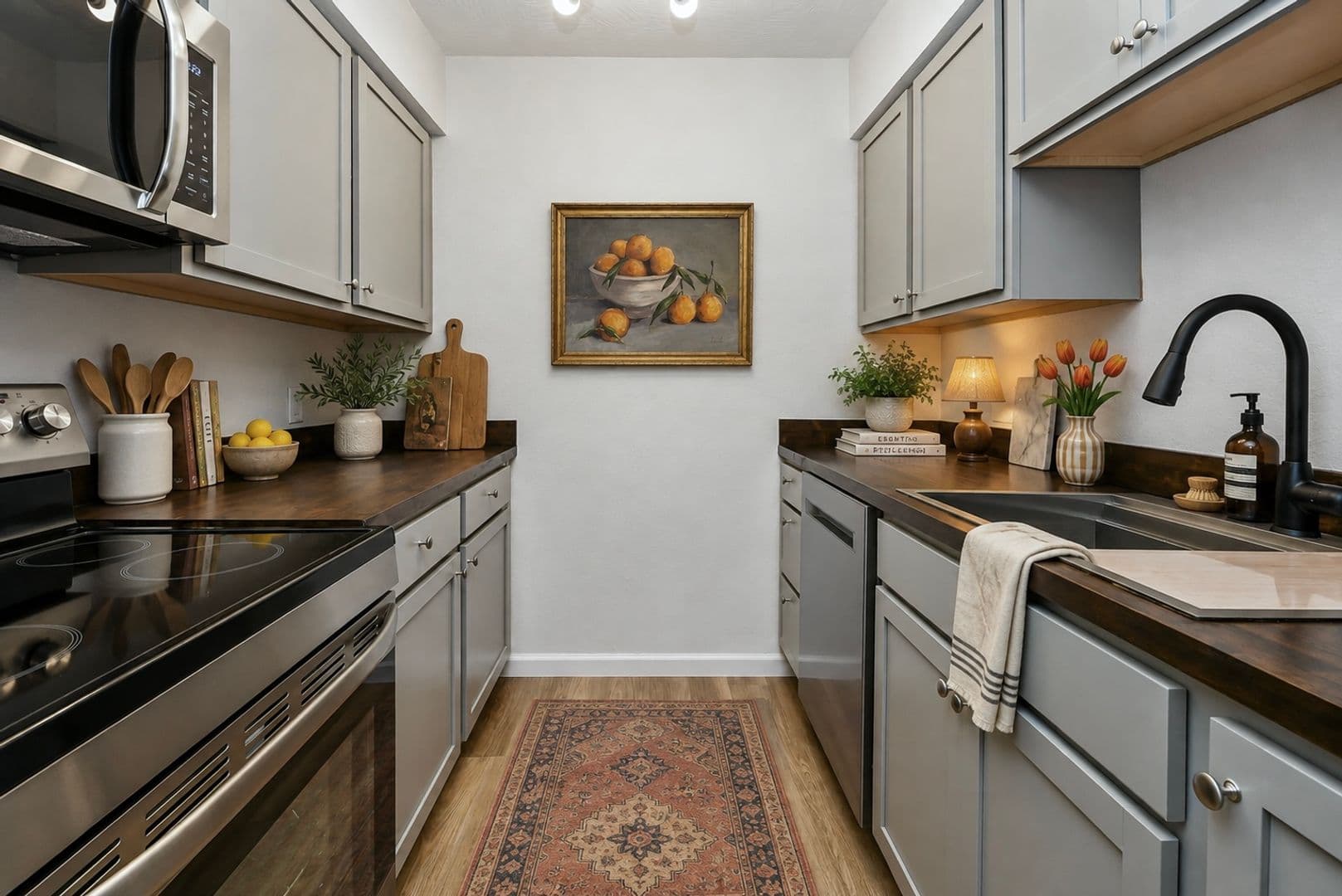 Springfield Apartment: 2035 S Florence Ave