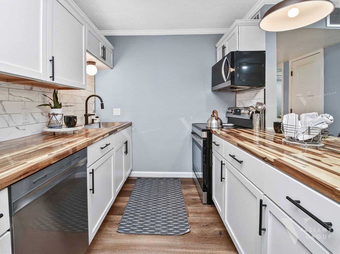 Springfield Apartment: 1435 E Elm St