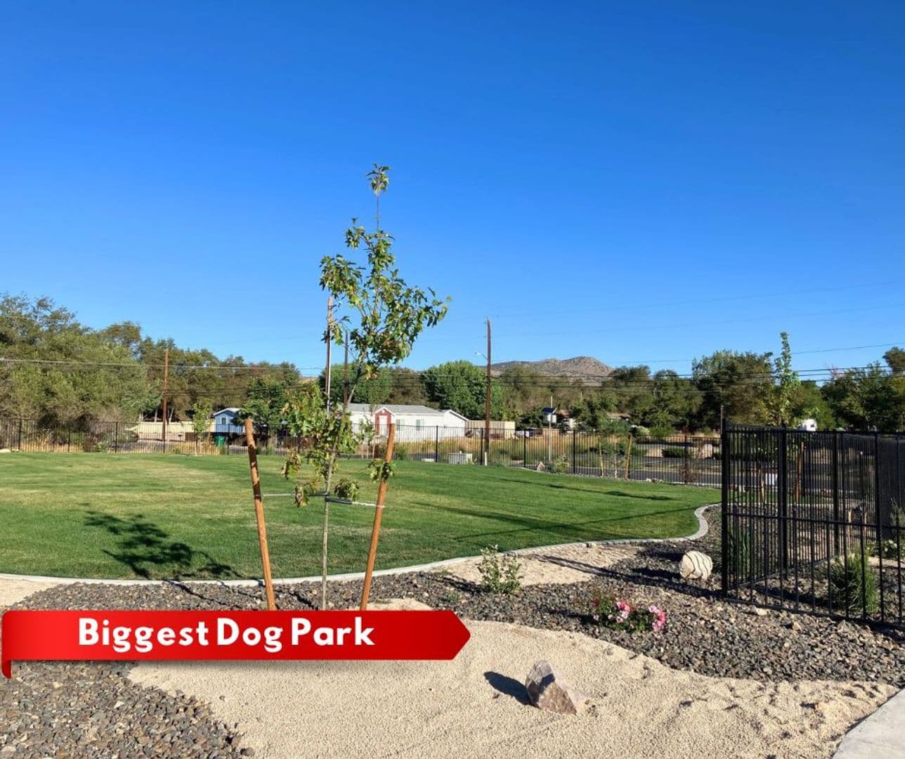 Sun Valley House: 5363 Crest Cove Ave