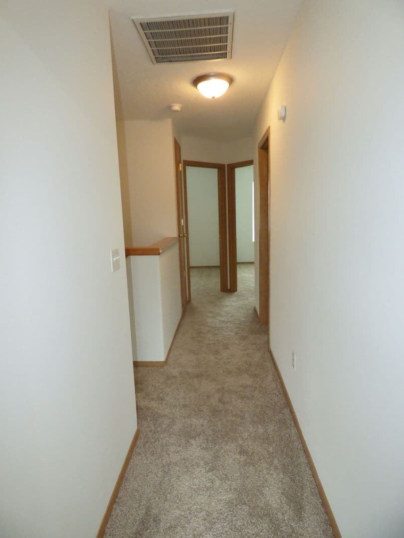 Amity Apartment: 102/104/106 Rice LN