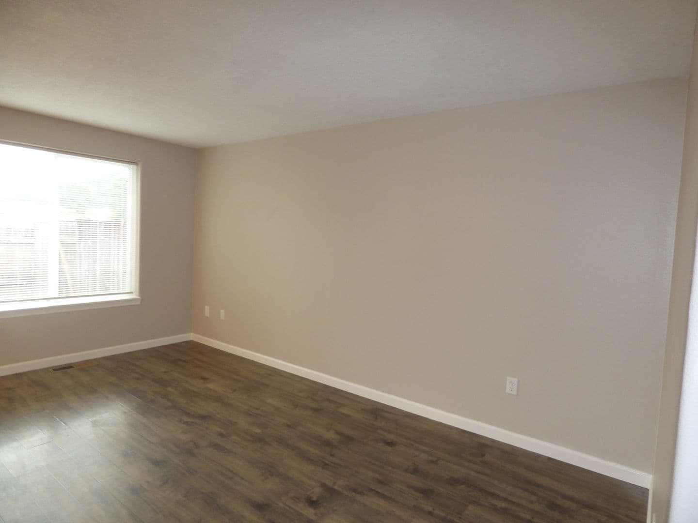 Amity Apartment: 102/104/106 Rice LN