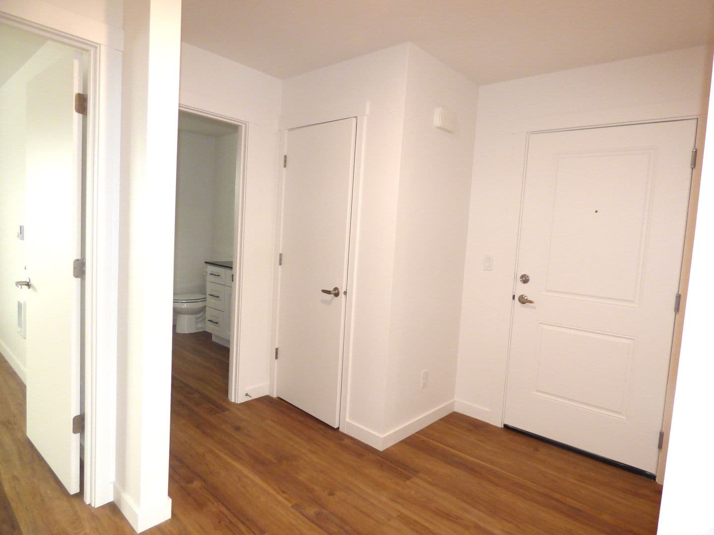Lebanon Apartment: 50 Market St