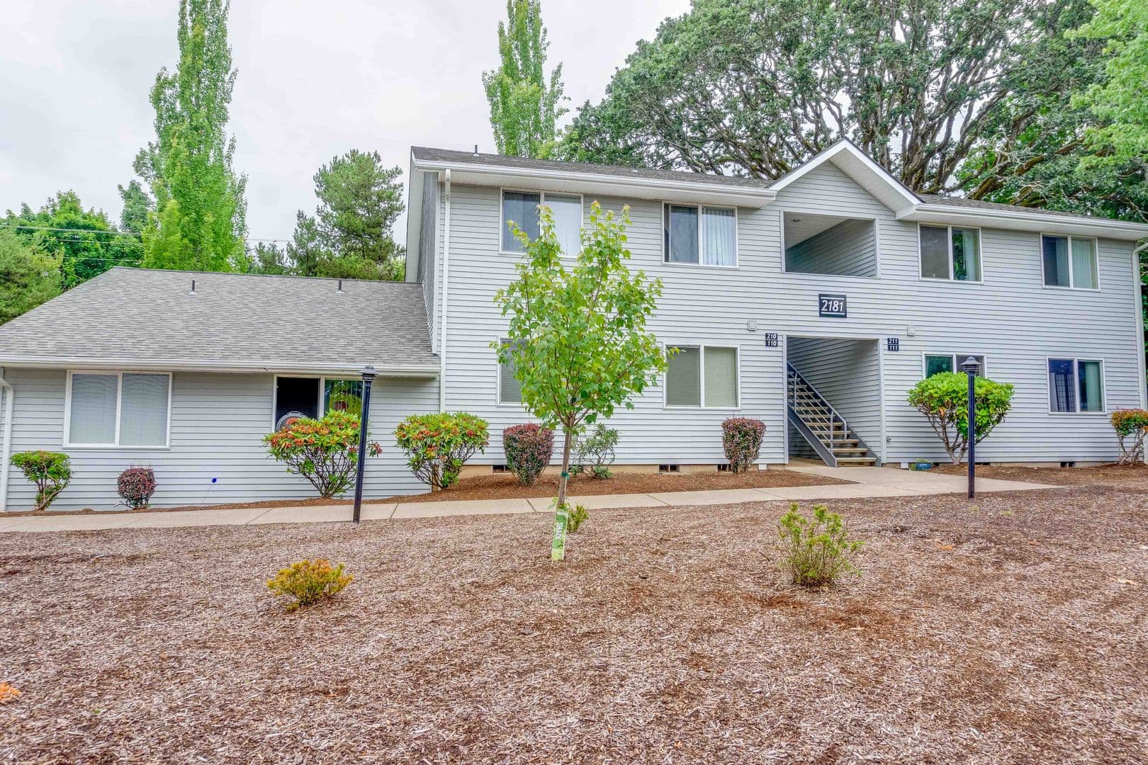 Salem Apartment: 2195 Maplewood Dr S