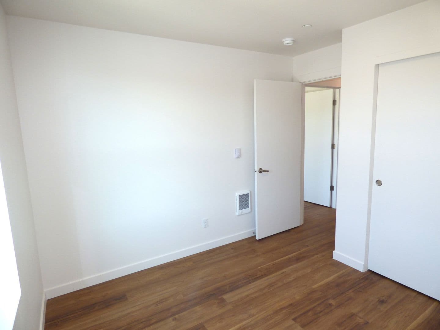 Lebanon Apartment: 50 Market St