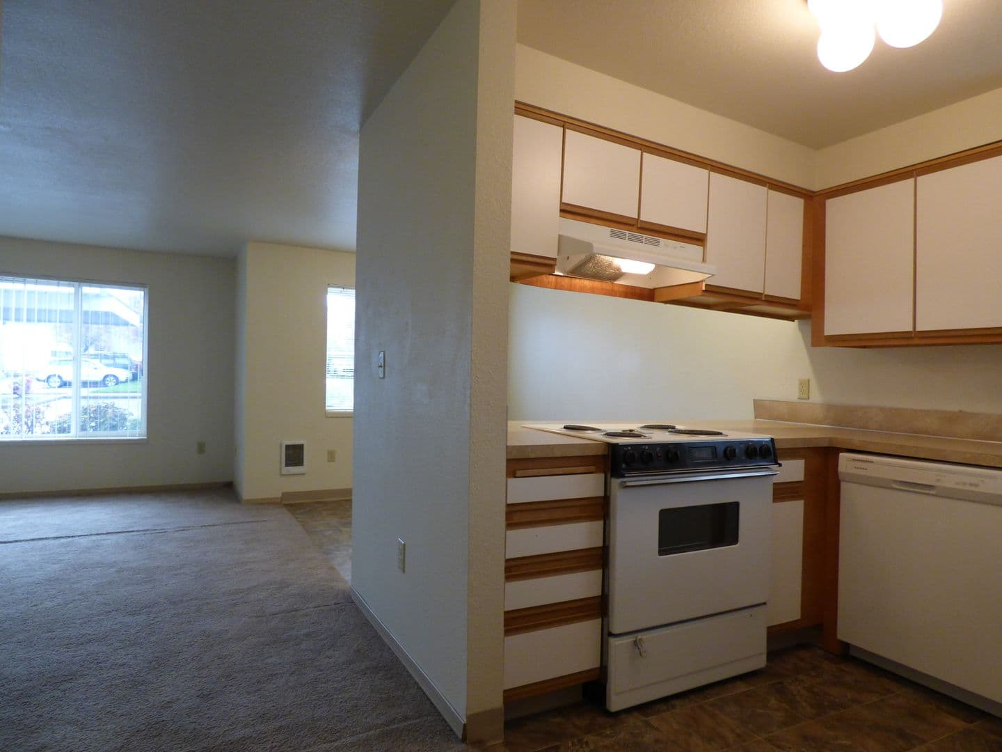 Lebanon Apartment: 901-1021 E Grant St