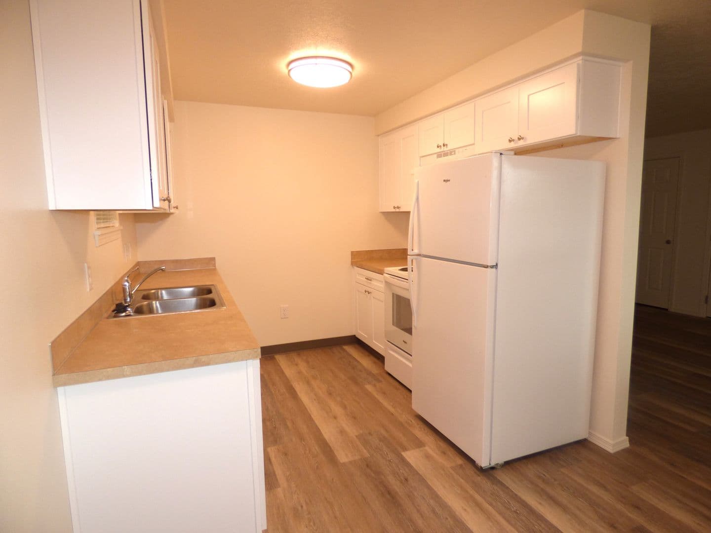 Salem Apartment: 228 Stoneway Dr NW #200