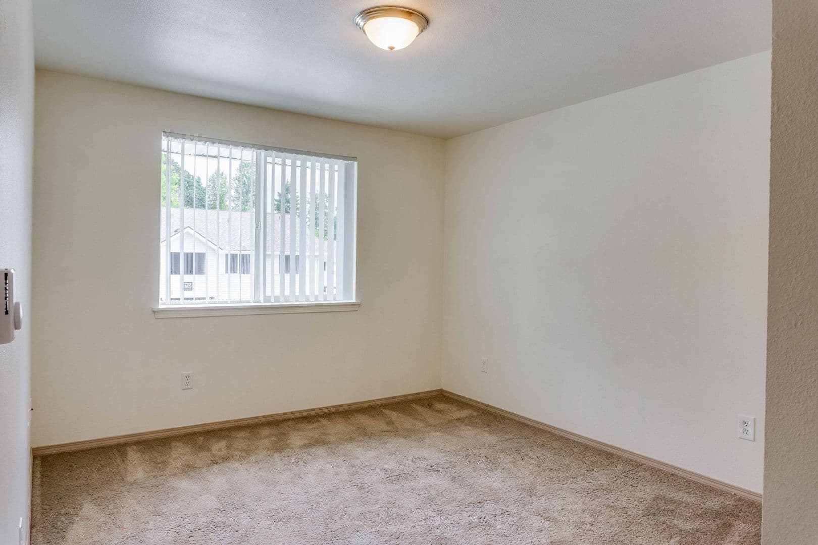 Salem Apartment: 2195 Maplewood Dr S
