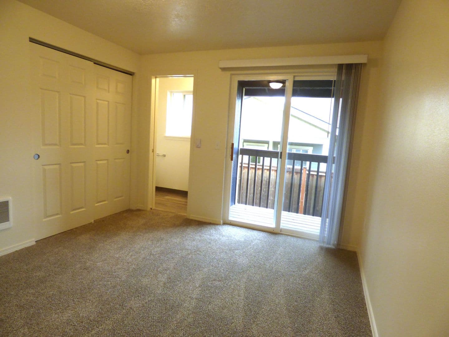 Salem Apartment: 228 Stoneway Dr NW #200
