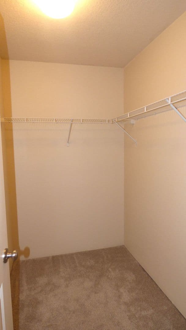 Salem House: 5757 Joynak St S