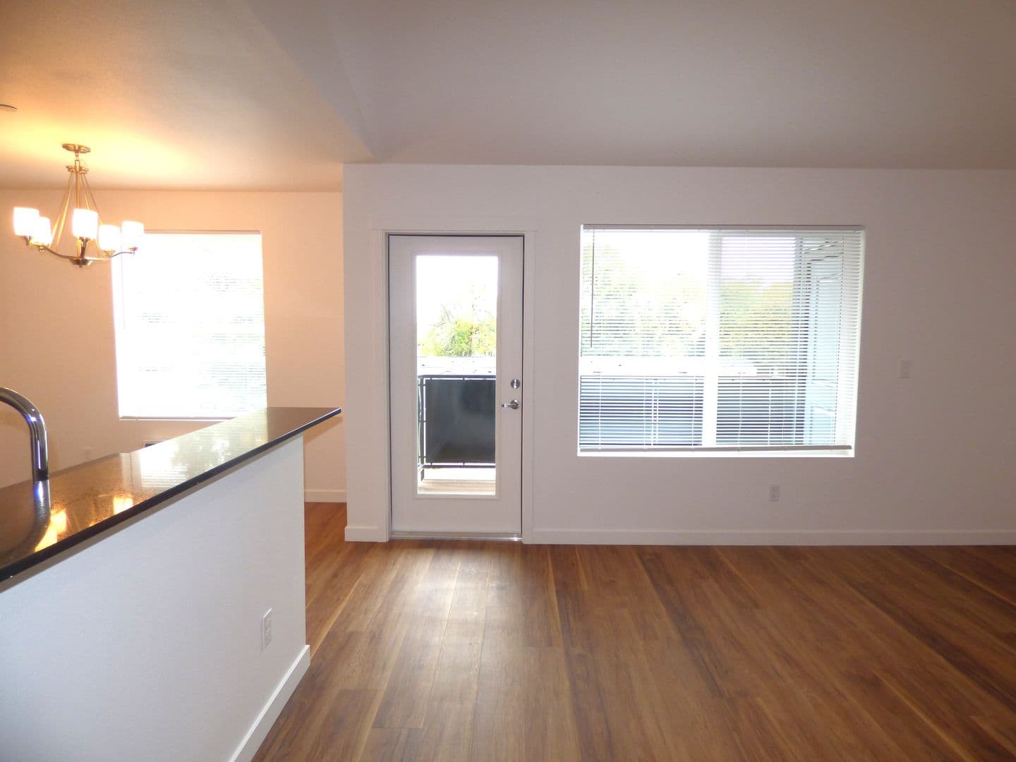 Lebanon Apartment: 50 Market St