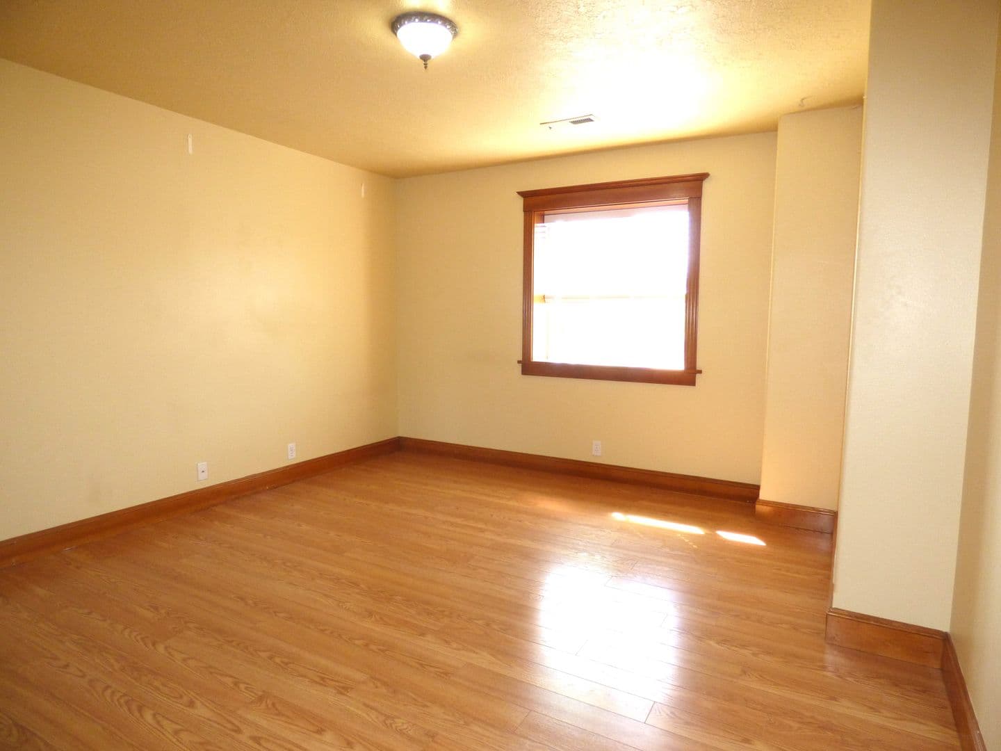 Salem House: 4465 Countryside Ct NE