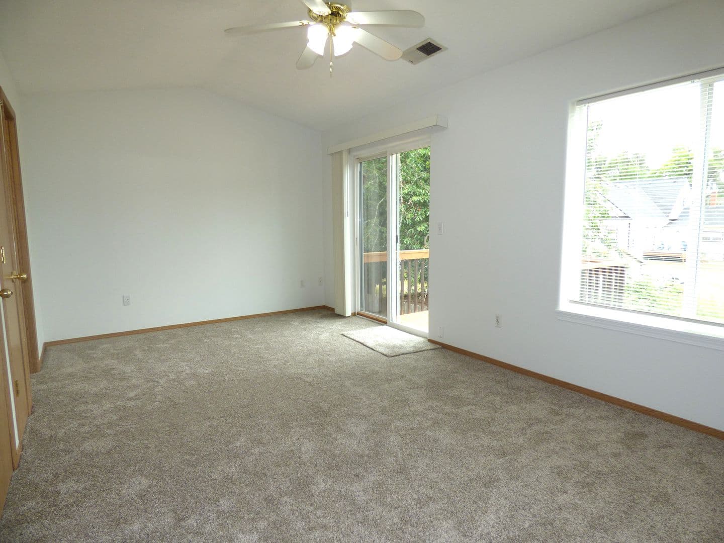 Amity Apartment: 102/104/106 Rice LN
