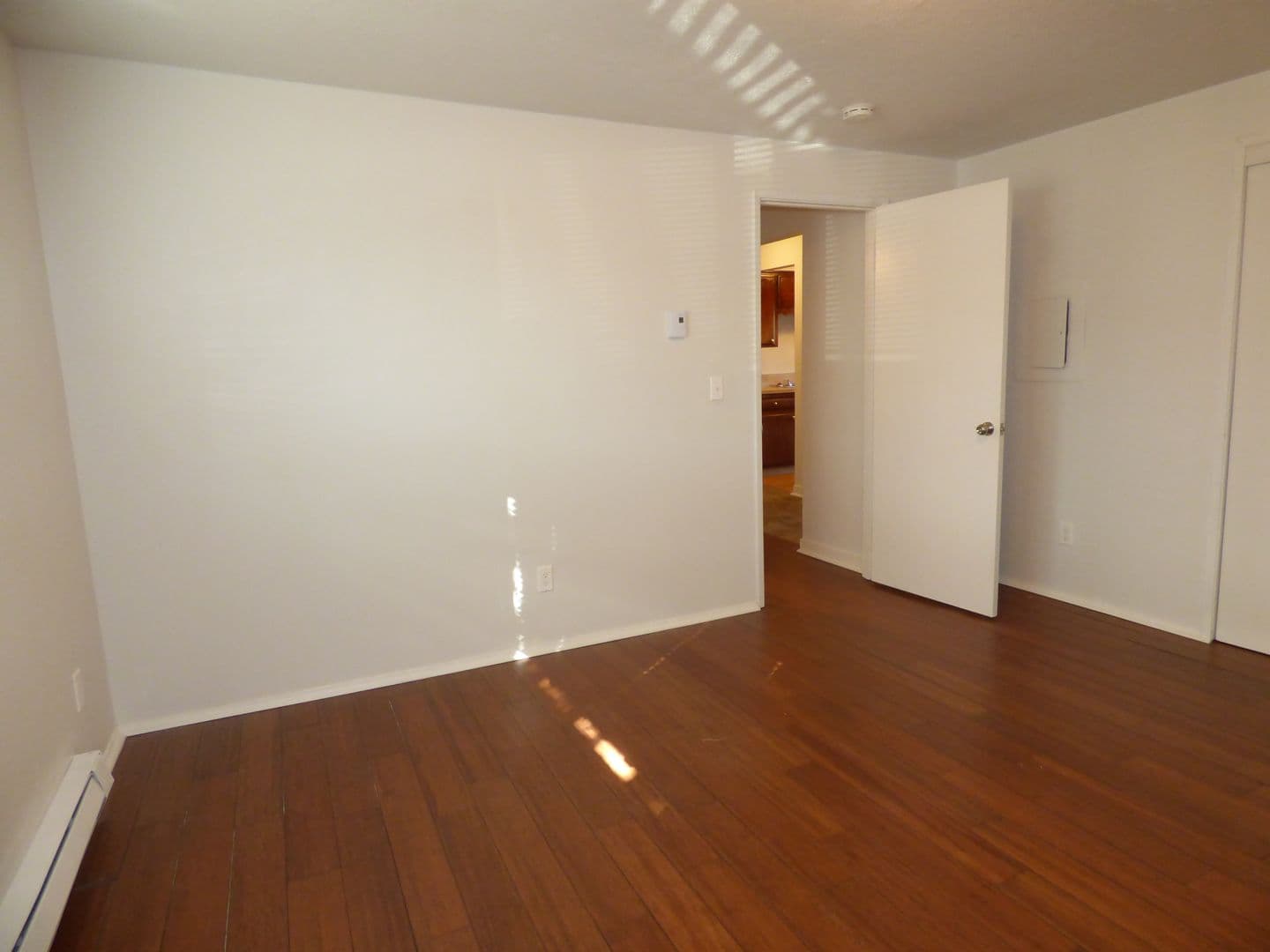 Salem Apartment: 805-875 Gerth Ave NW