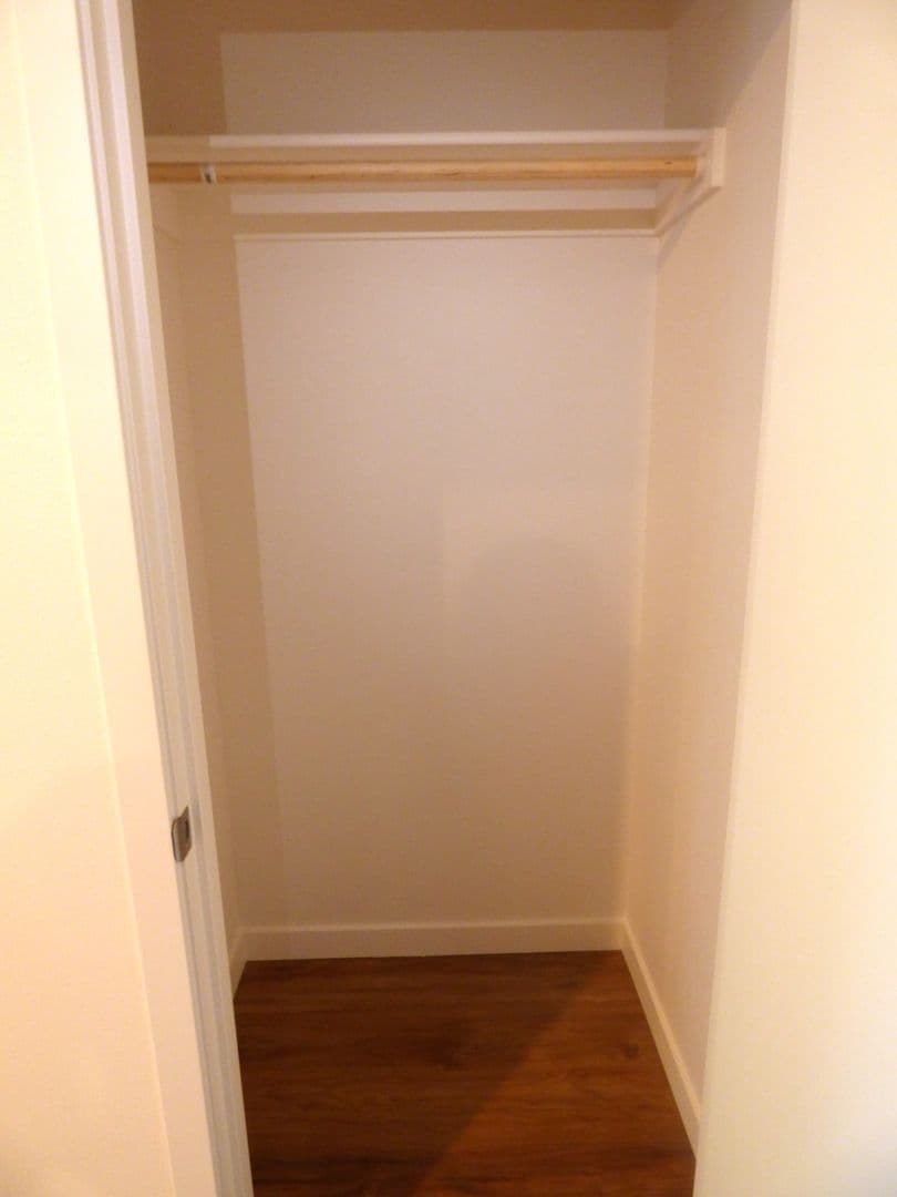 Lebanon Apartment: 50 Market St