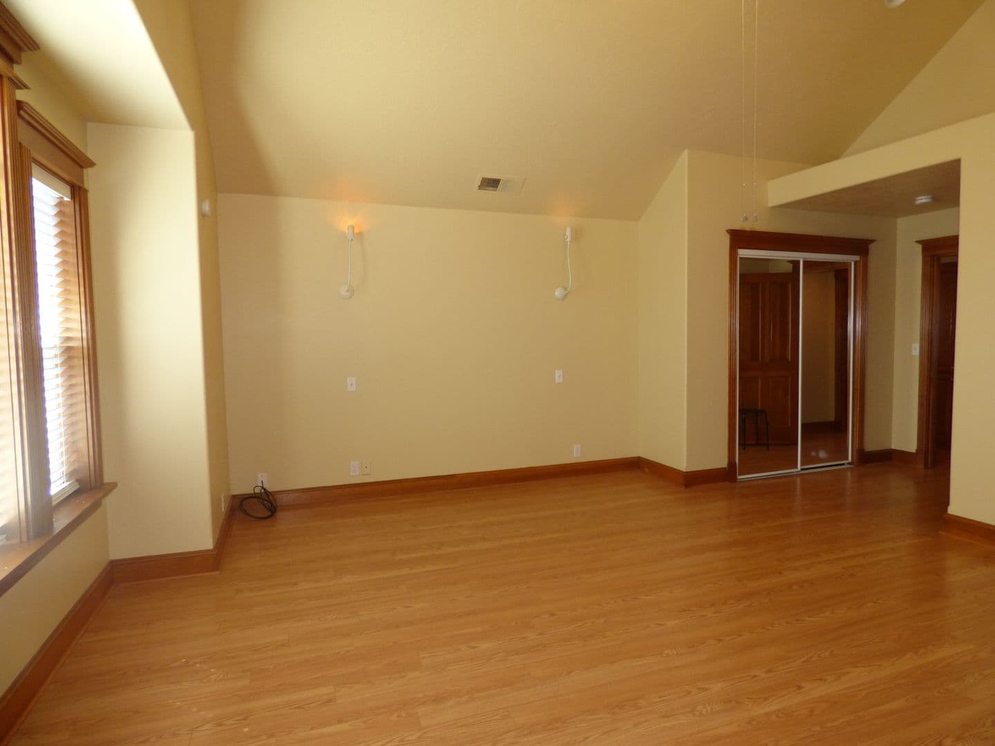 Salem House: 4465 Countryside Ct NE
