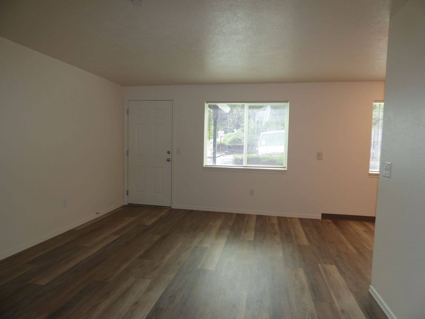 Salem Apartment: 228 Stoneway Dr NW #100