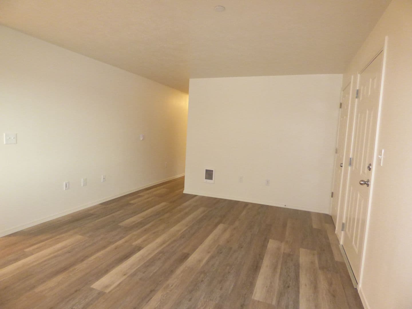 Salem Apartment: 228 Stoneway Dr NW #200