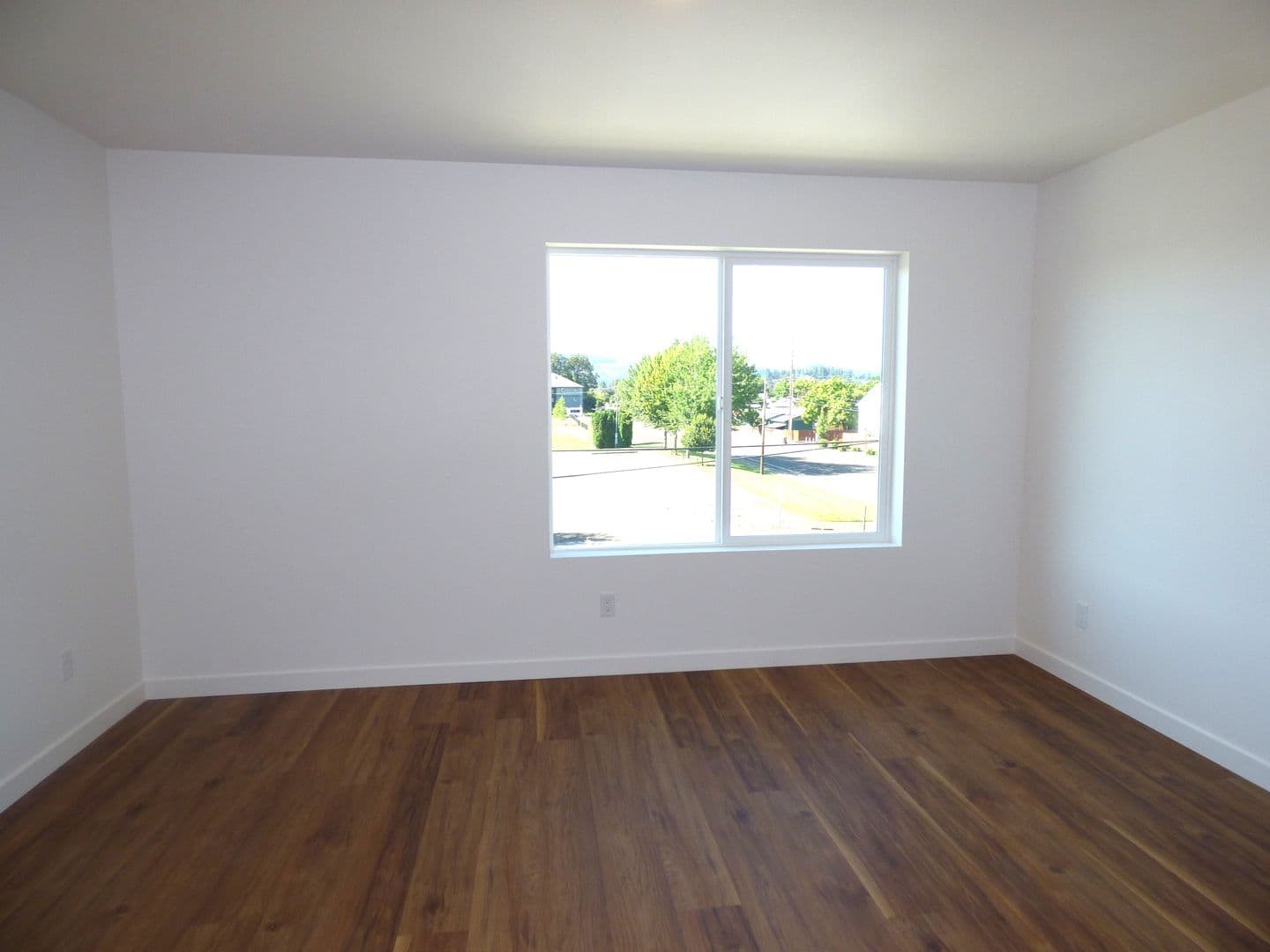 Lebanon Apartment: 50 Market St